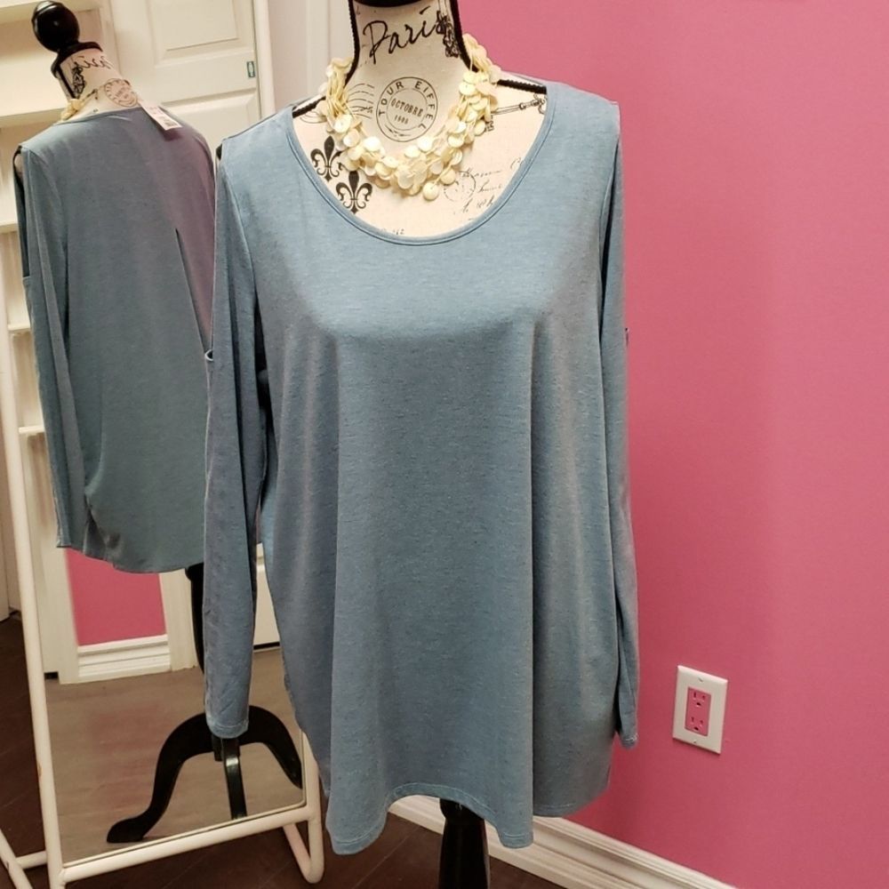NWT 💟 Strazzi Blue Sweater Blouse Top